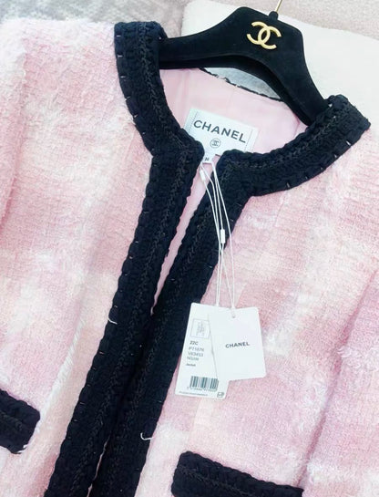 Chanel 22C Pink & Black Tweed Jacket size 36