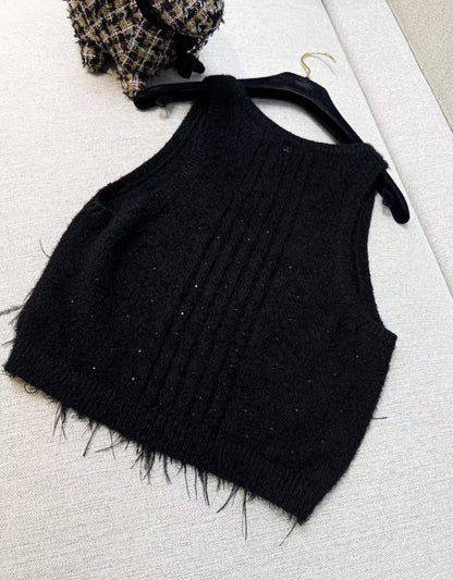 Chanel 25S black feather top