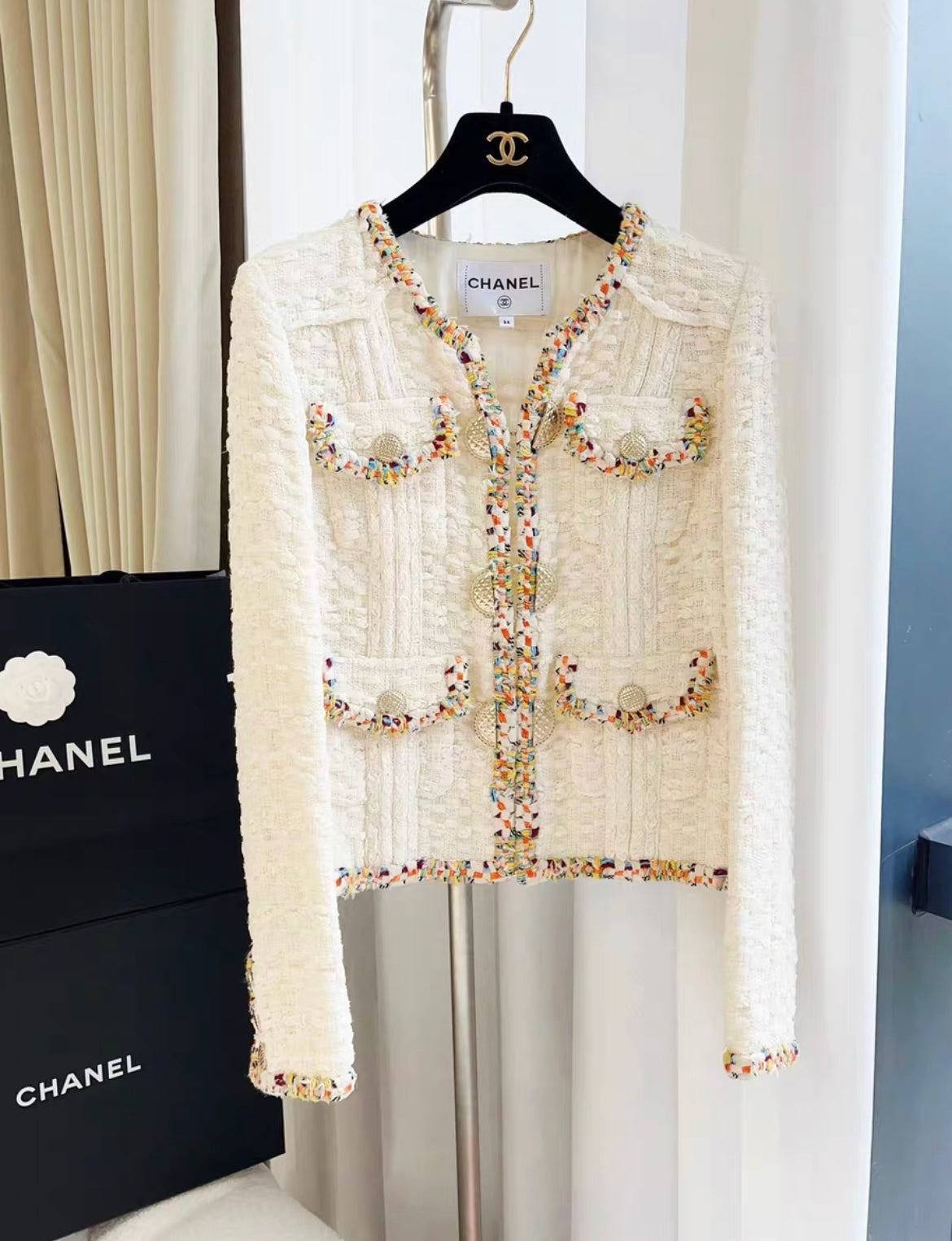 Chanel Ecru Tweed Jacket from 2016/2017 show in Cuba size 34