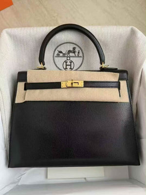 Hermes Kelly 25 Black Chevre leather gold hardware