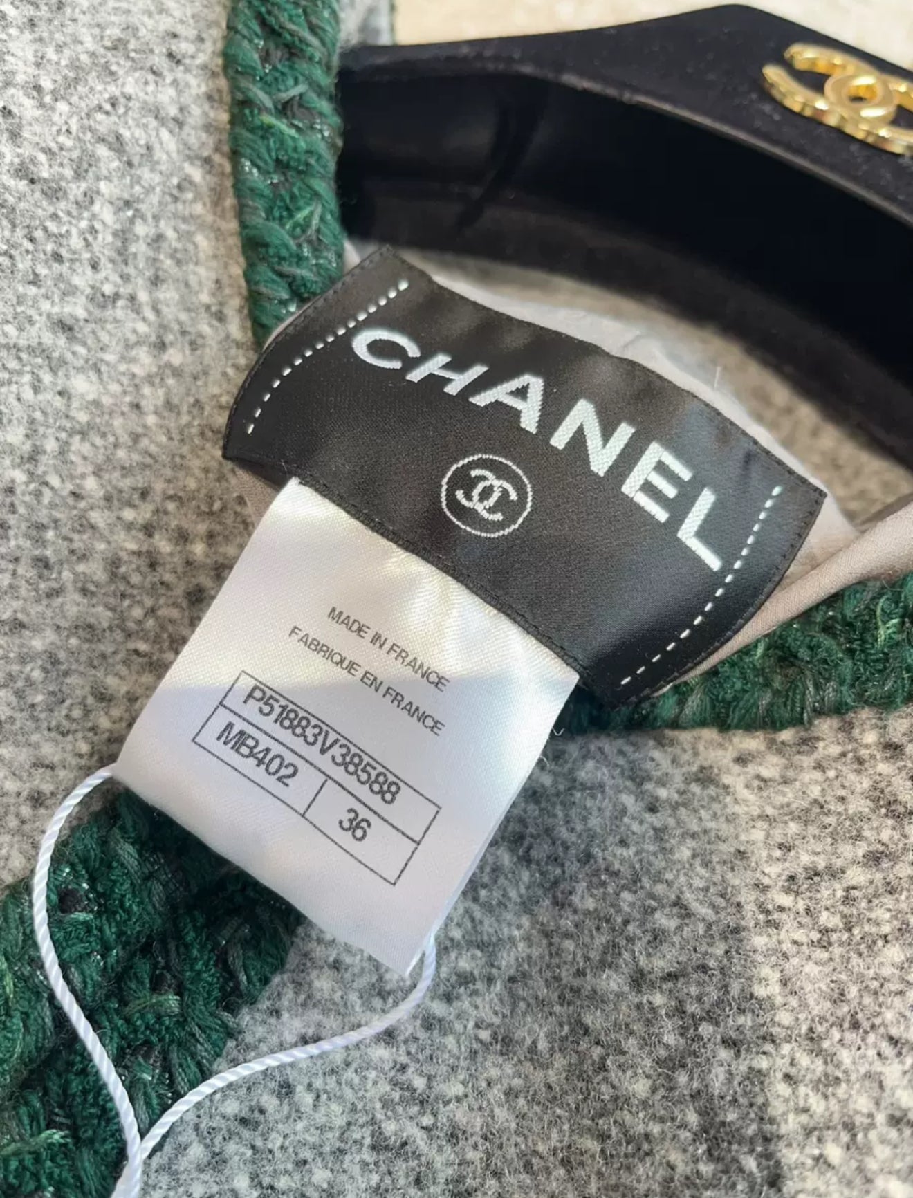 CHANEL 15A METIERS D'ART PARIS-SALZBURG Green & Gray tweed jacket size 36