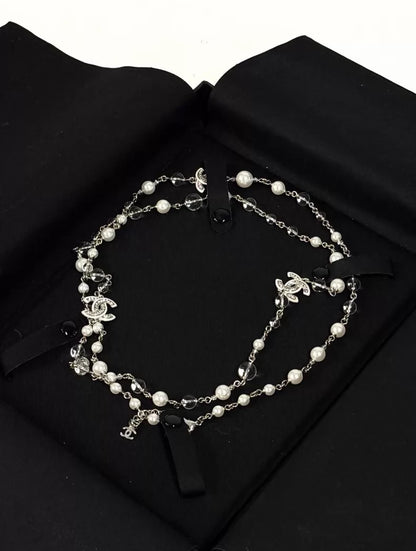 Chanel 25C White Glass Sweater Chain neckalce