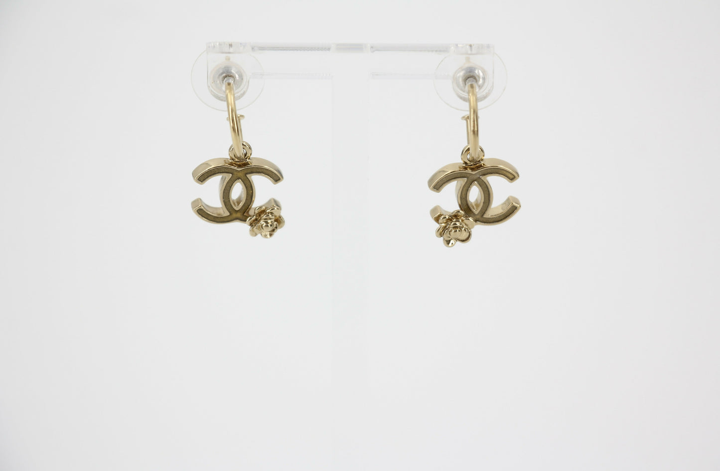 Chanel Vintage 07P Metal Gold Camellia Pendant Hoop Stud Earrings