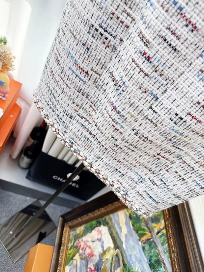 Chanel 18c mixed color tweed skirt