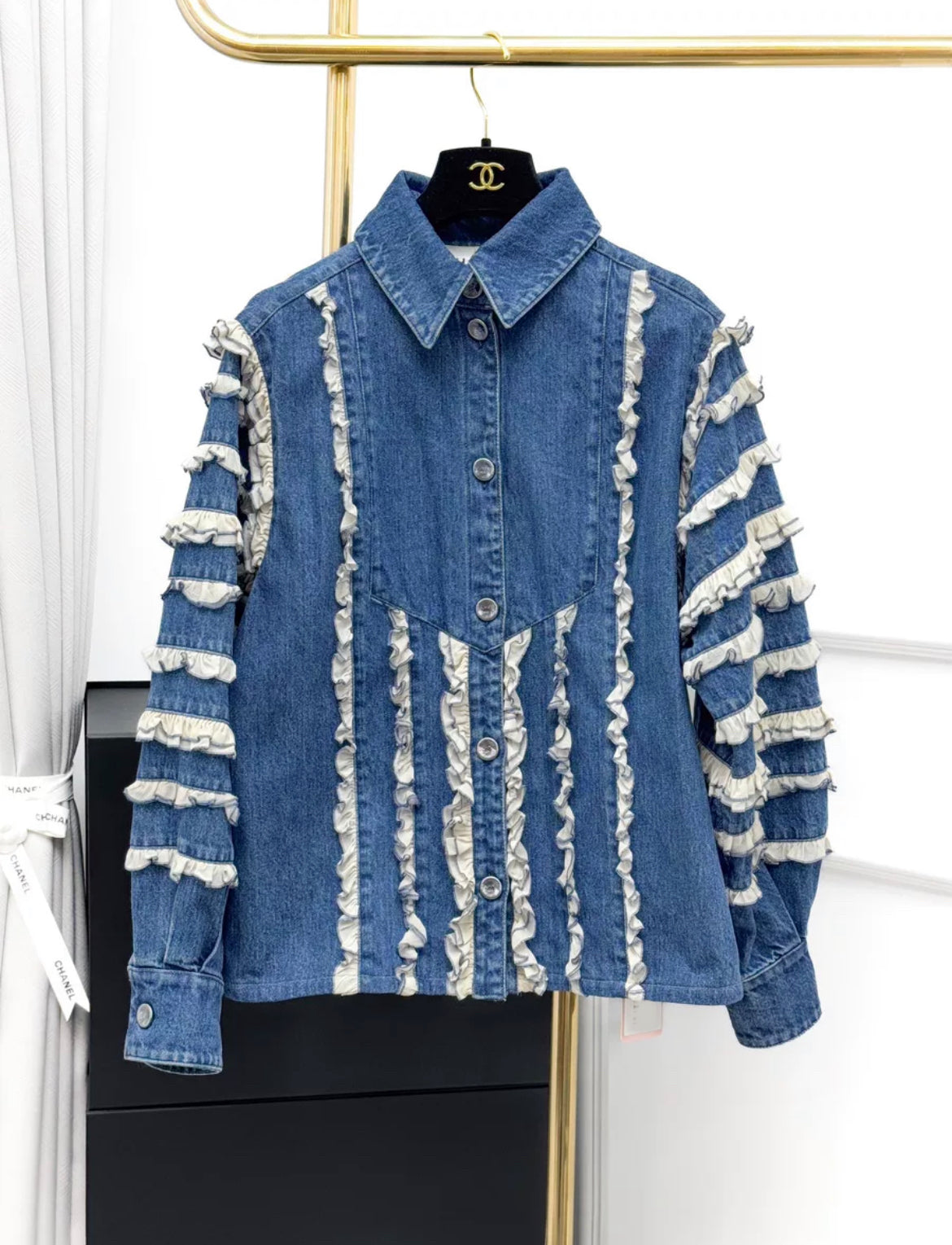 Chanel 20S lace denim shirt size 34