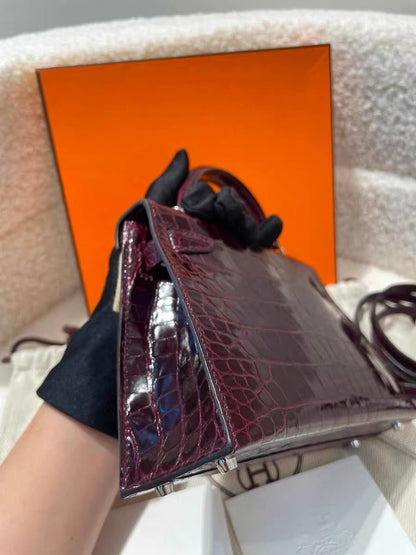 Hermes mini Kelly 20 Bordeaux Shiny alligator leather palladium hardware