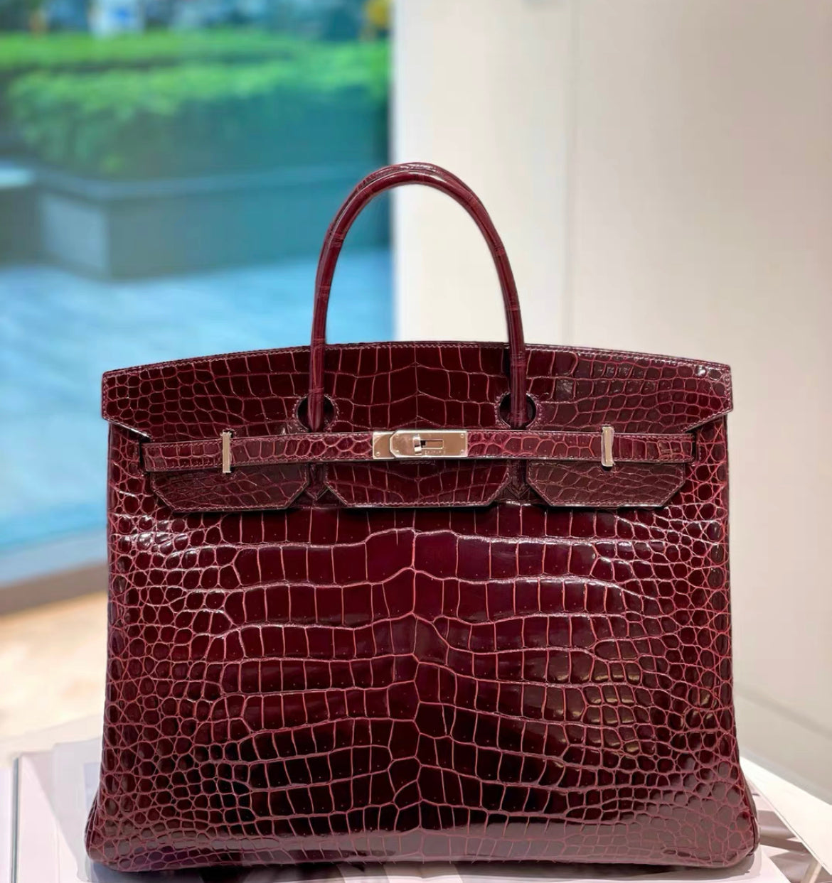 HERMÈS 40CM BIRKIN BORDEAUX SHINY POROSUS CROCODILE PALLADIUM HARDWARE