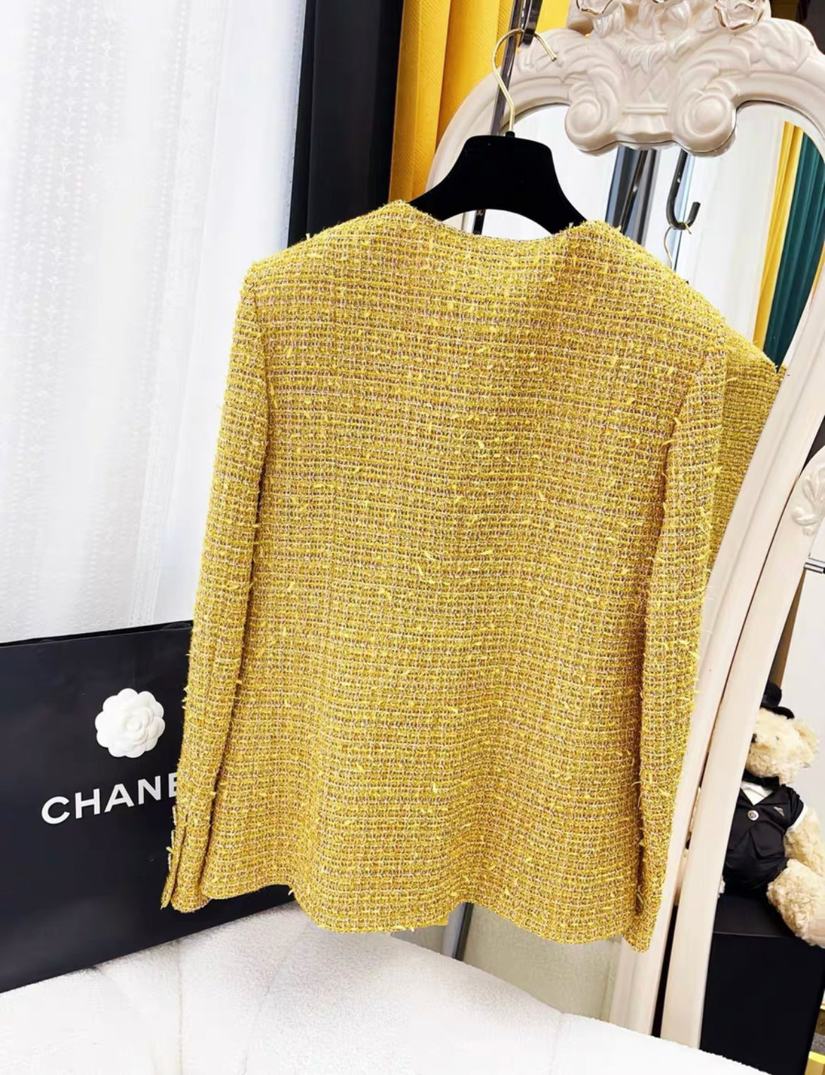 Chanel 23C Gold yellow tweed jacket size 38