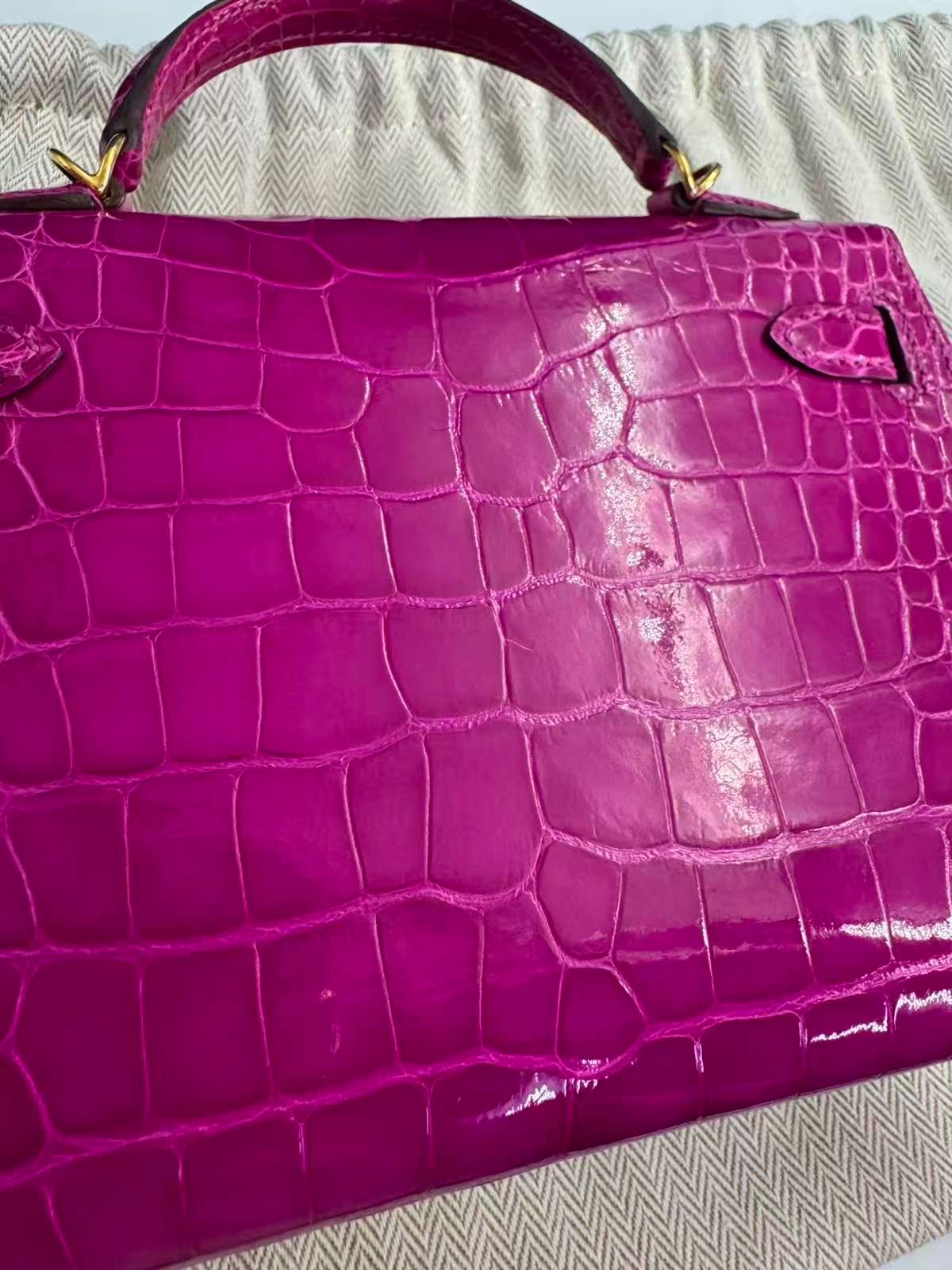 Hermes Mini Kelly 20 Rose Shehrazade shiny alligator gold hardware