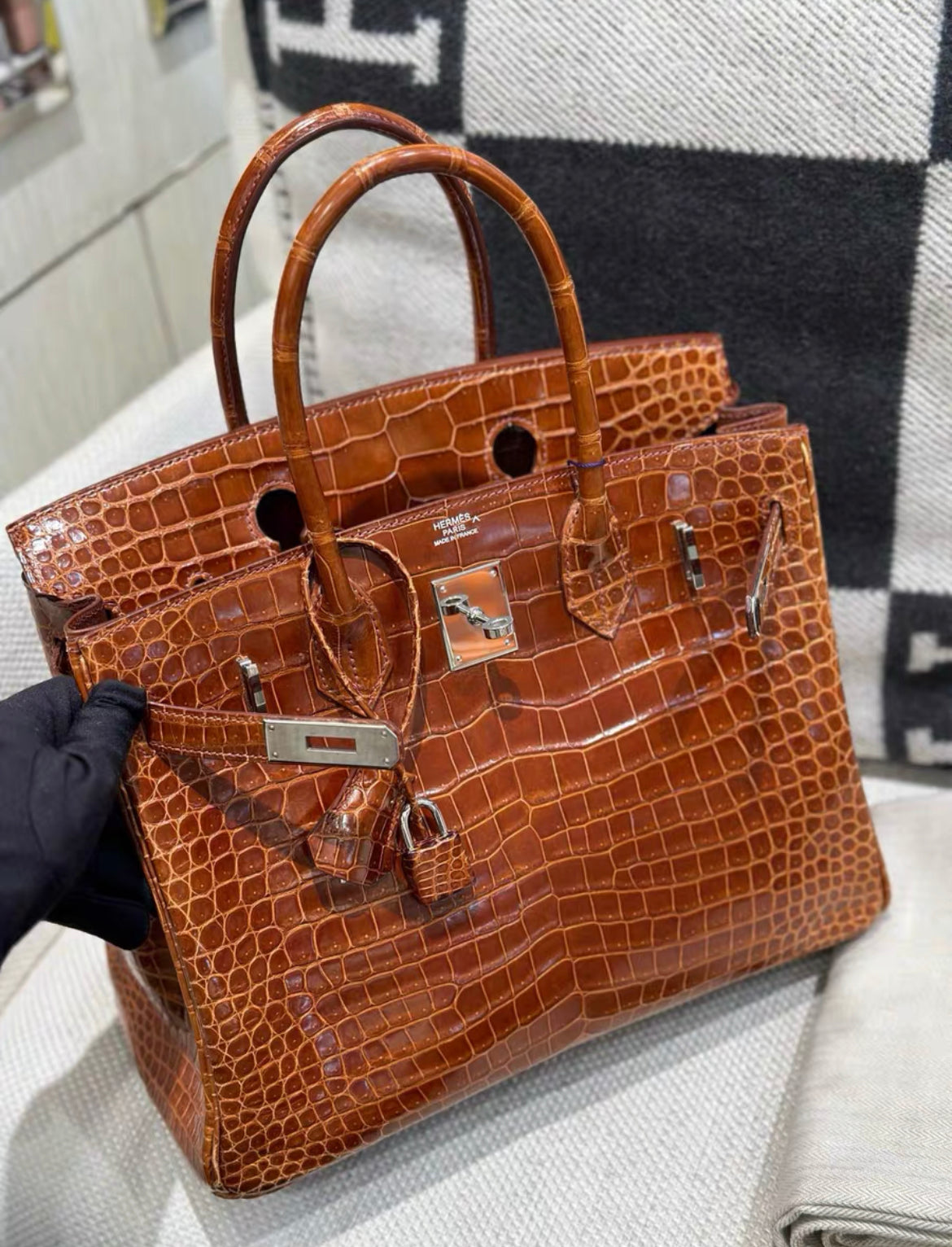 Hermès Birkin 30 shiny Alligator Fauve Barenia Palladium Hardware