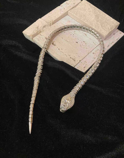 2008 Chanel full-diamond snakehead necklace choker