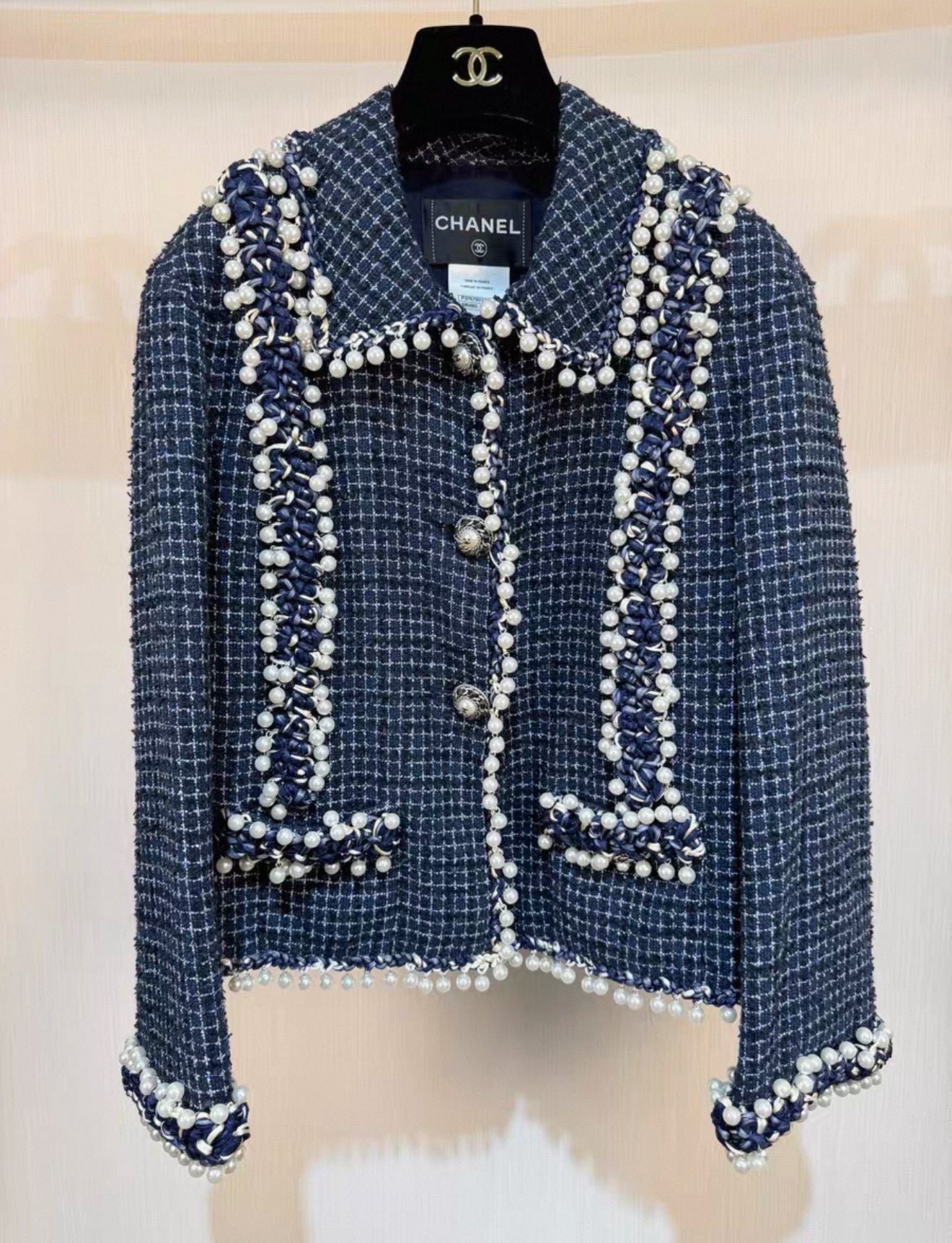 Chanel 10P Blue tweed with pearls