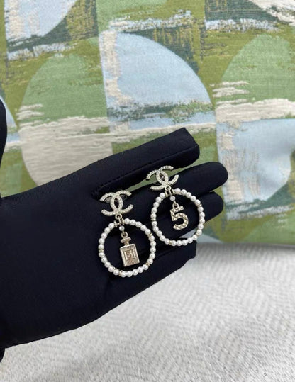 Chanel No.5 Perfume Rhinestone CC Pearl Circle Hanging Earrings