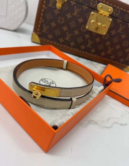 Hermès Kelly Belt 8L Beton Crocodile leather Gold Hardware