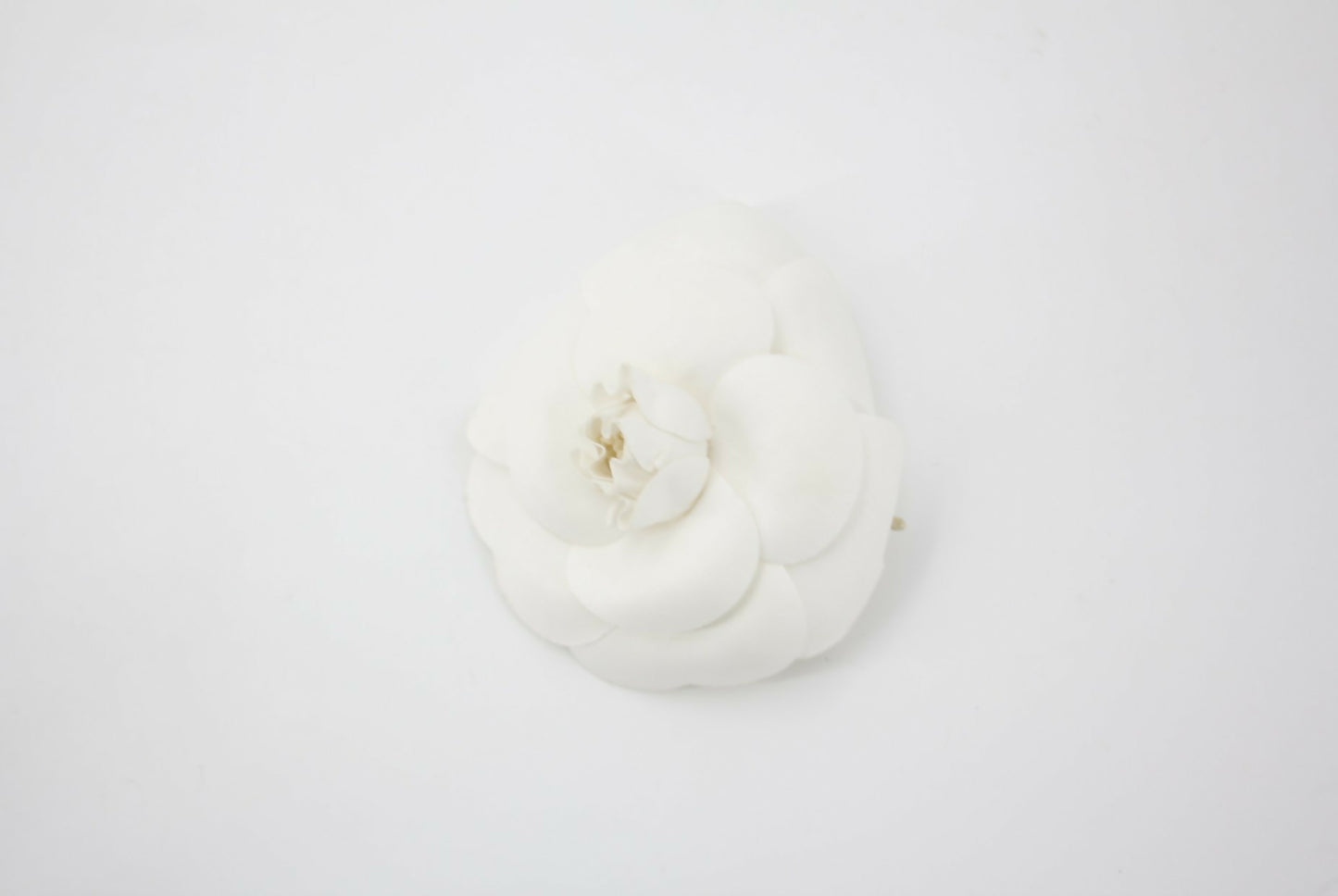 Chanel Vintage 81-85 Canvas White Camellia Brooch