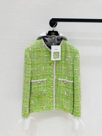 Chanel 25C jacket in green tweed