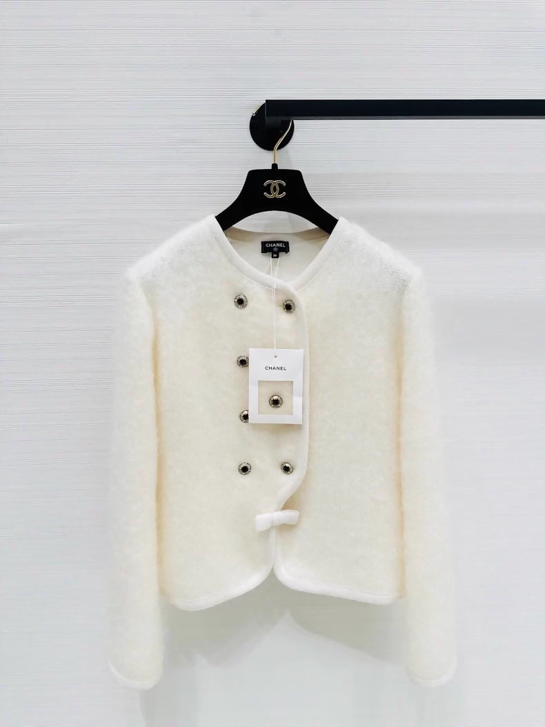 Chanel 25N ecru jacket