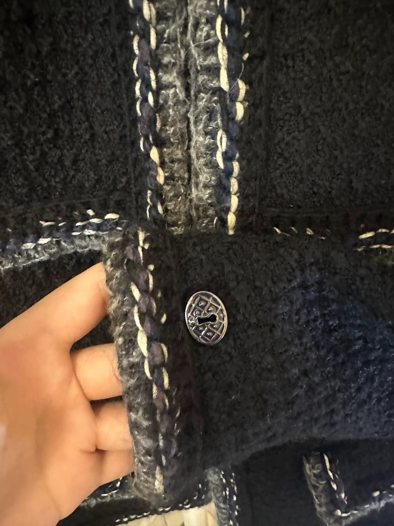 Chanel 17A black tweed jacket 40FR