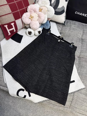 Chanel 25P black tweed Bermuda short