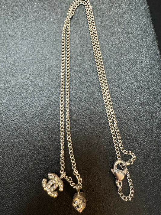 Chanel Vintage 06P Rhinestone Sliver Toned Heart Necklace