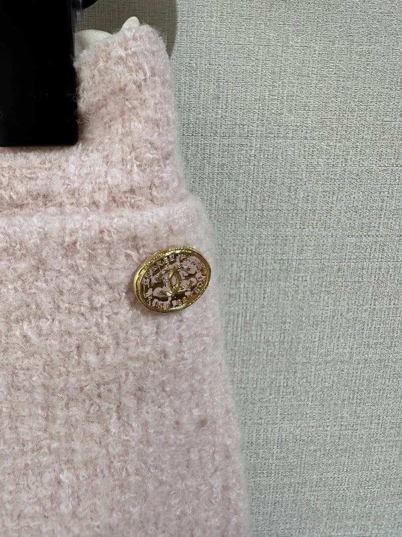 Chanel 21A pink wool skirt