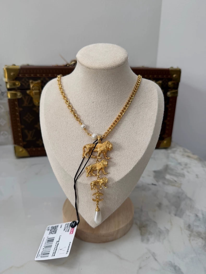 Chanel 22A collection Three Lions necklace