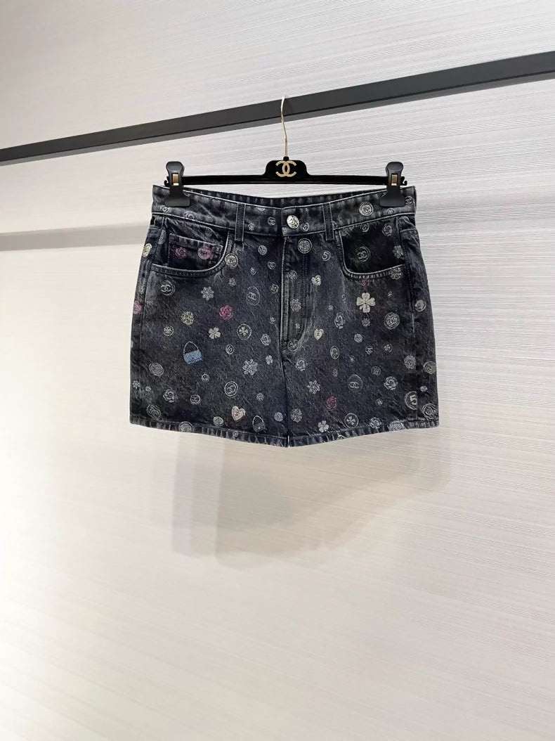 Chanel 25B grey printed denim shorts