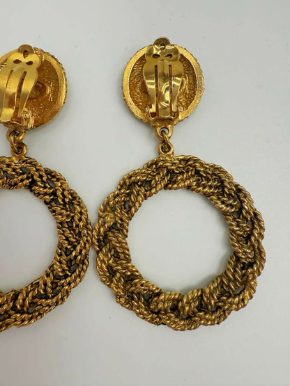 Chanel vintage Logo Earrings