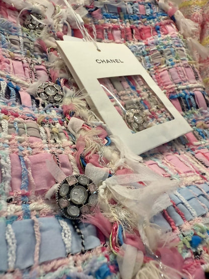 Chanel 25s pink tweed vest
