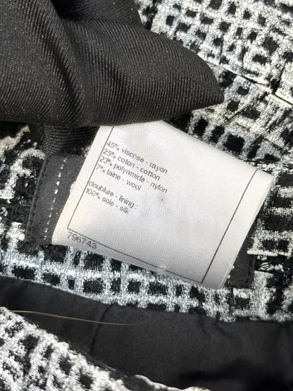 Chanel 2011 black and white feather tweed skirt