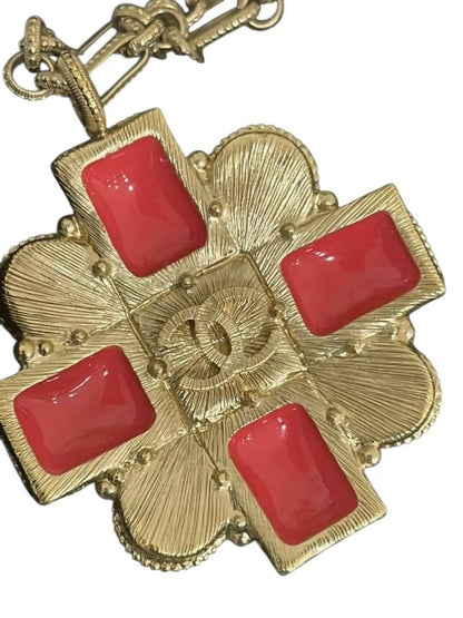 Chanel 13S XL CC Medallion Pendant Pink Coral Gripoix Pearl Gold Necklace