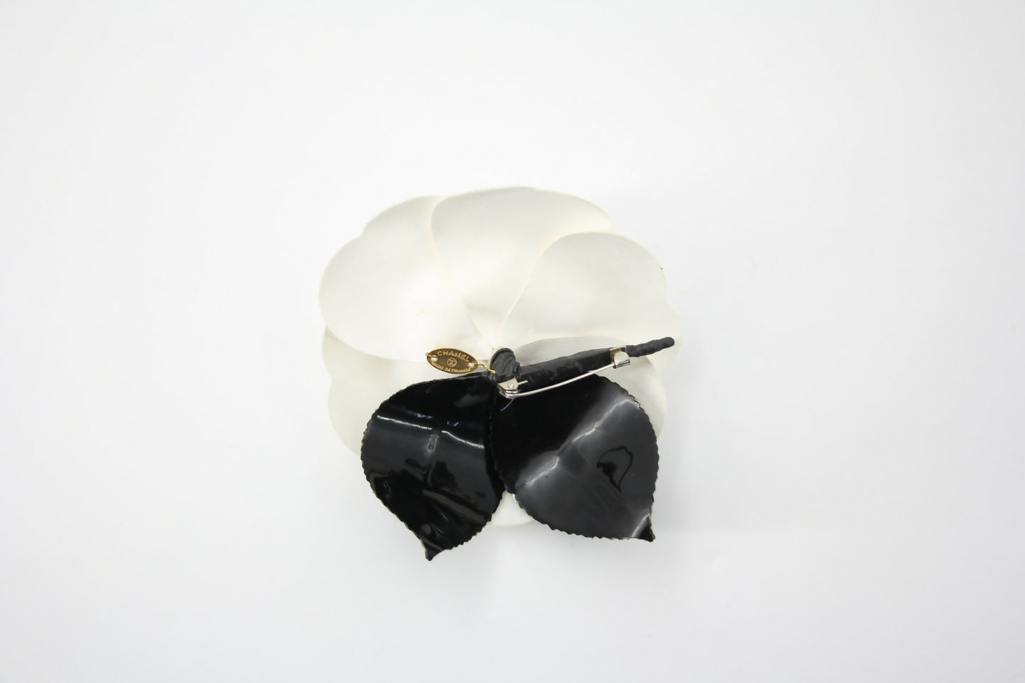 Chanel Vintage 81-85 Velvet Black Leaf White Camellia Brooch