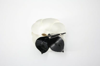 Chanel Vintage 81-85 Velvet Black Leaf White Camellia Brooch