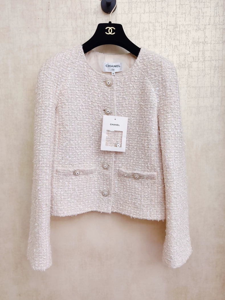 Chanel 25K oatmeal tweed jacket