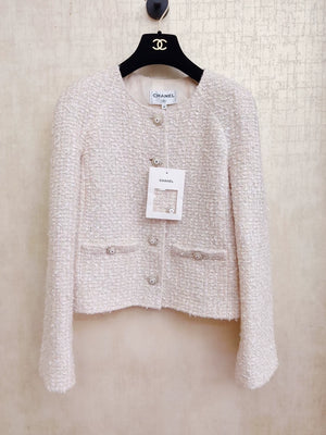 Chanel 25K oatmeal tweed jacket
