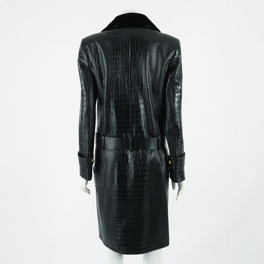 Chanel 19A Métiers d
Art Leather jacket Egypt Collection