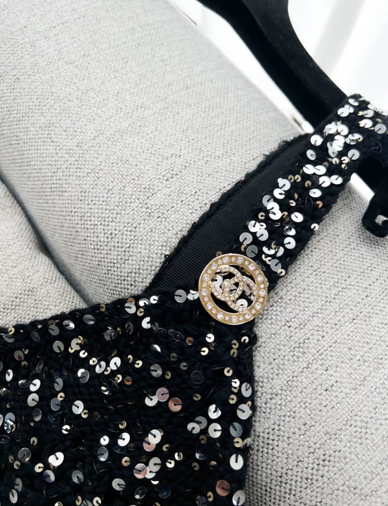 Chanel 23C Black Sequin Jumpsuit – Wararni.com