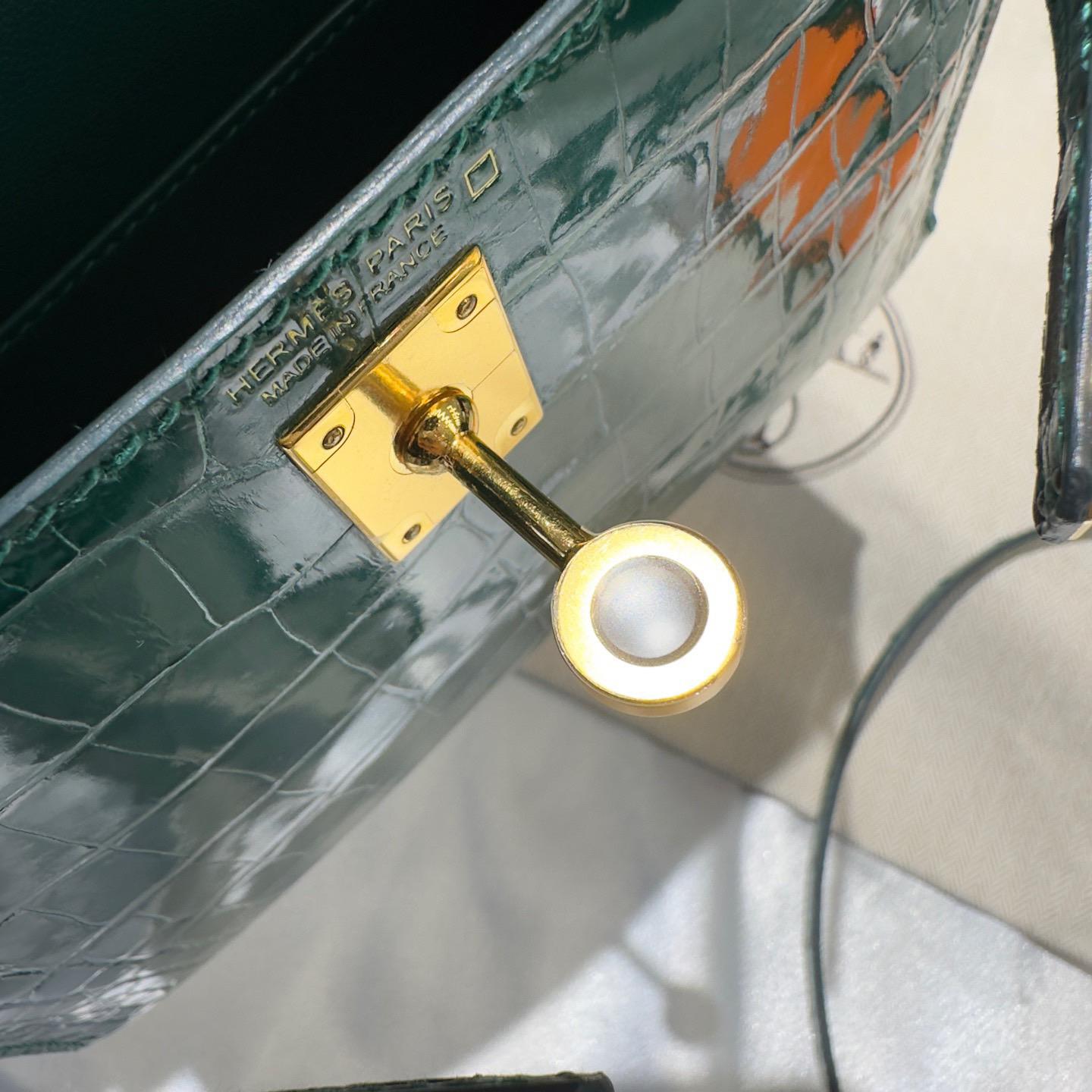 Hermes Mini kelly Green Emerald 6Q alligator leather gold hardware