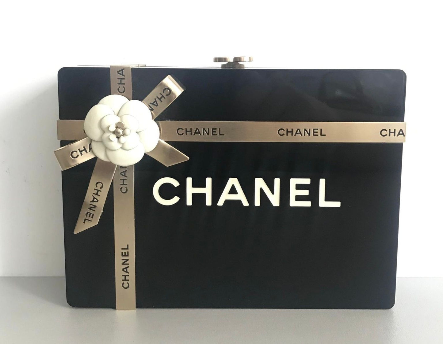 Chanel 2017 Gift Box Minaudière