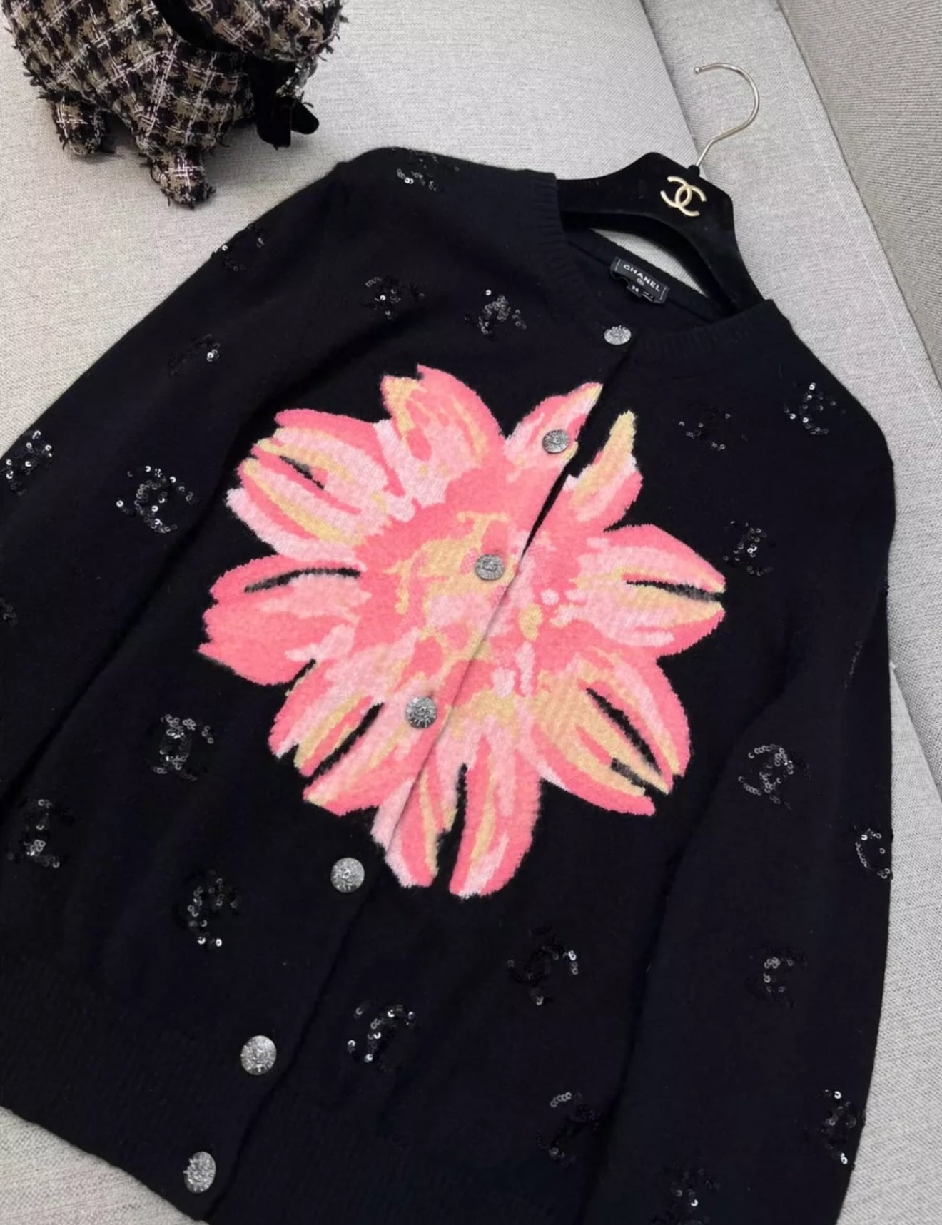 Chanel 24S black cardigan – Wararni.com