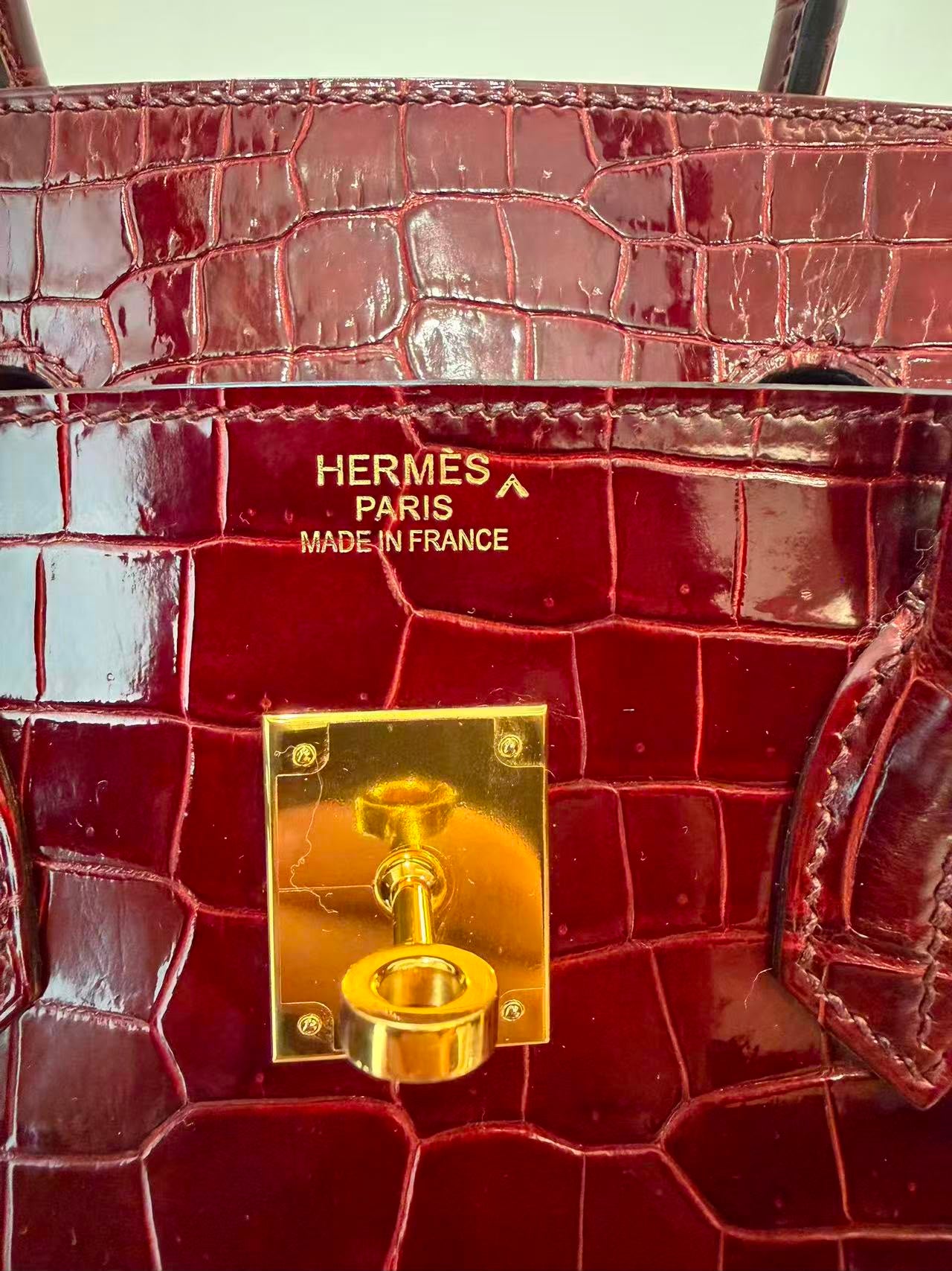 Rare Hermes Birkin 35 shiny Porosus Bordeaux Shiny Porosus Crocodile leather Gold hardware
