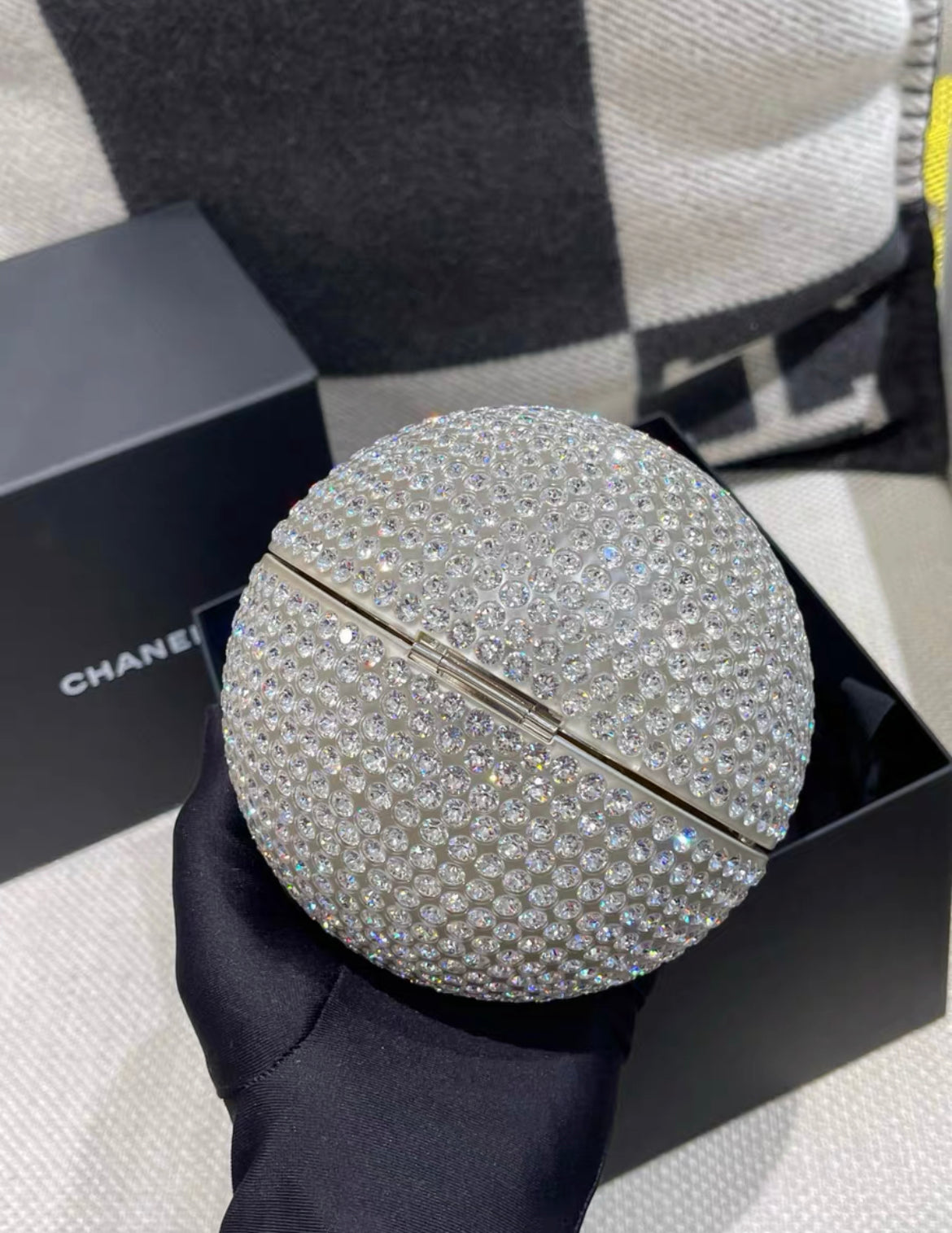 CHANEL Plexiglass Strass CC Round Minaudiere Clutch Silver