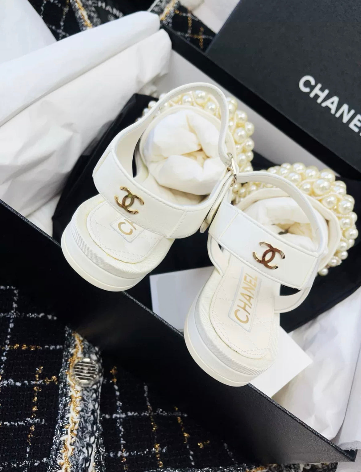 Chanel Pearl sandals size 37C