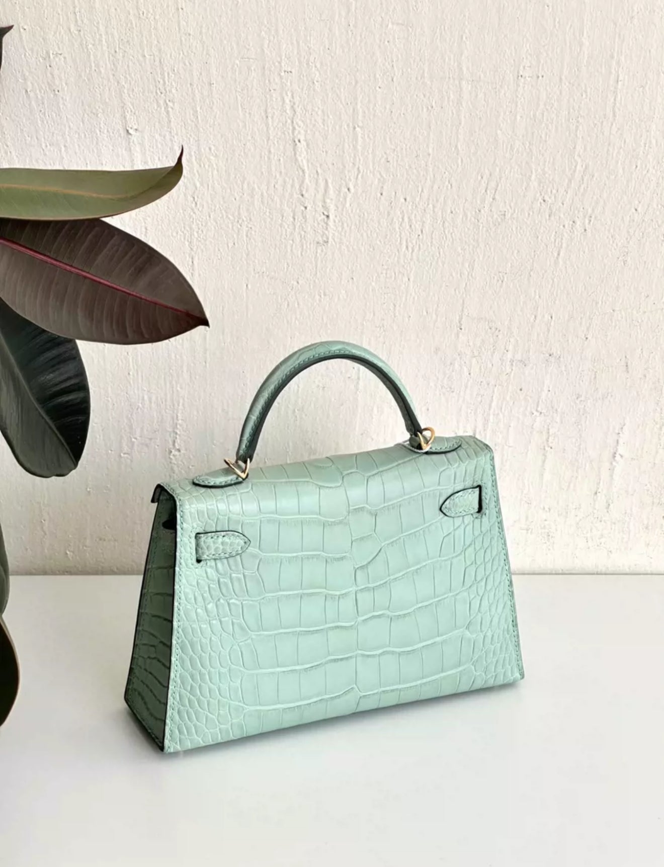 HERMES MINI KELLY VERT D'EAU MATTE CROCODILE LEATHER GOLD HARDWARE