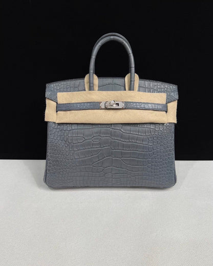 Hermès Birkin 25 grey Gris misty matte crocodile leather palladium hardware