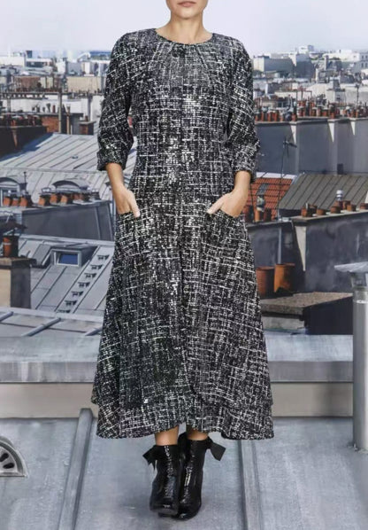 Chanel 19K Black and White Sequinned tweed Cape Dress F36