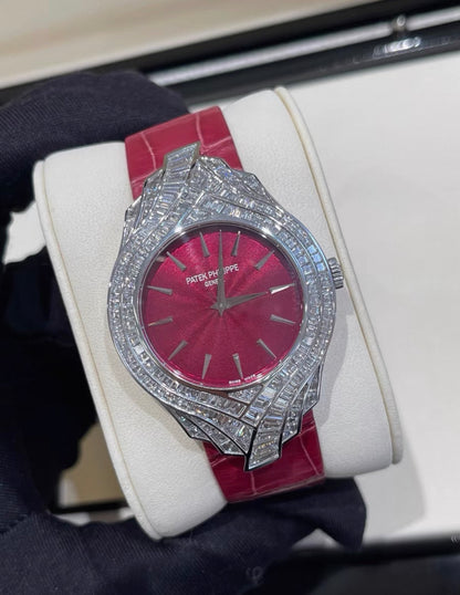 Patek Philippe Calatrava Haute Joaillerie (Reference 4895). A white gold and diamond-set manual wind wristwatch, Mens Watch