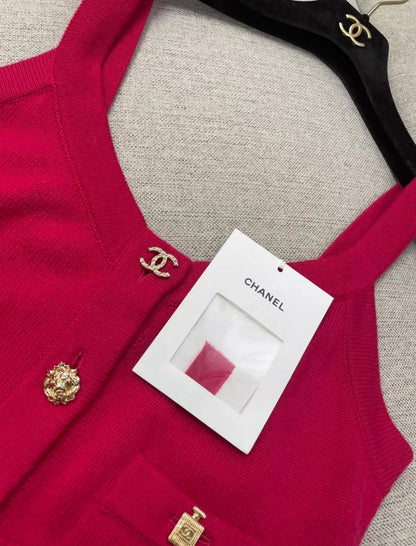 Chanel 22B Fuchsia Top
