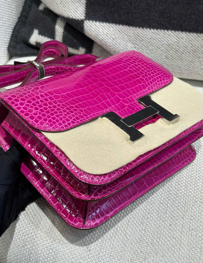 Hermès Constance 24 Fushia Shiny Alligator Palladium Hardware