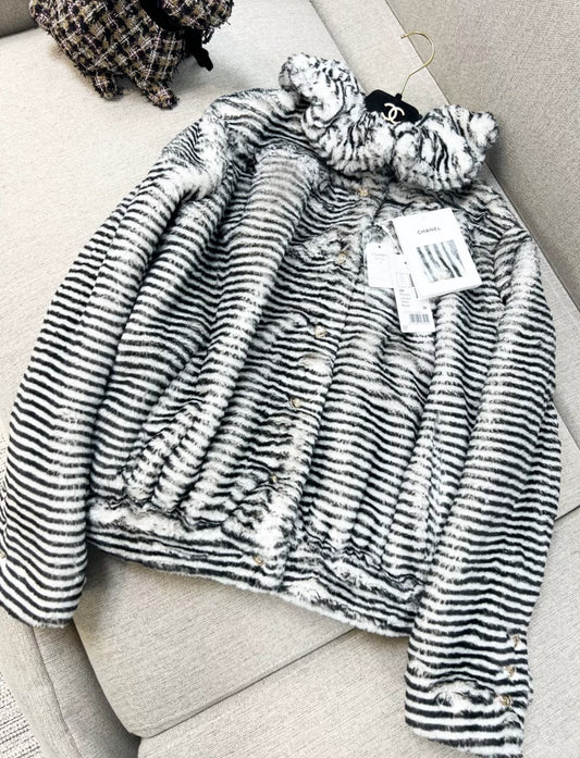 Chanel 20k black & white fur blouson jacket